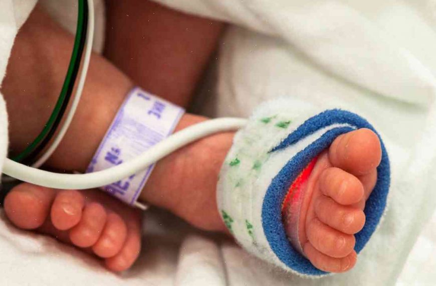 U.S. premature birth rate declines, but still too high, March of Dimes report says