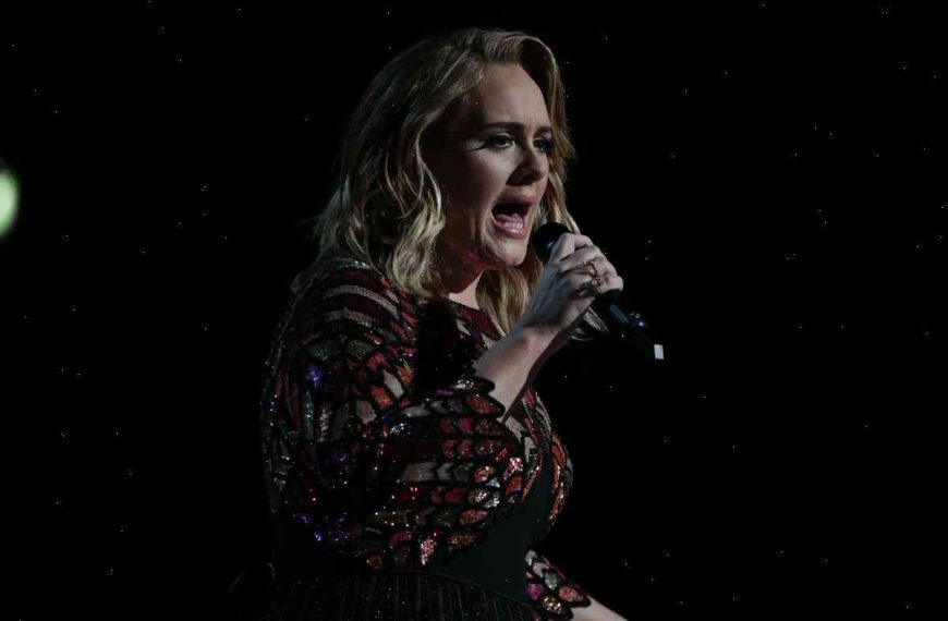 Adele Fans In 11 Of Her Must-hear Songs